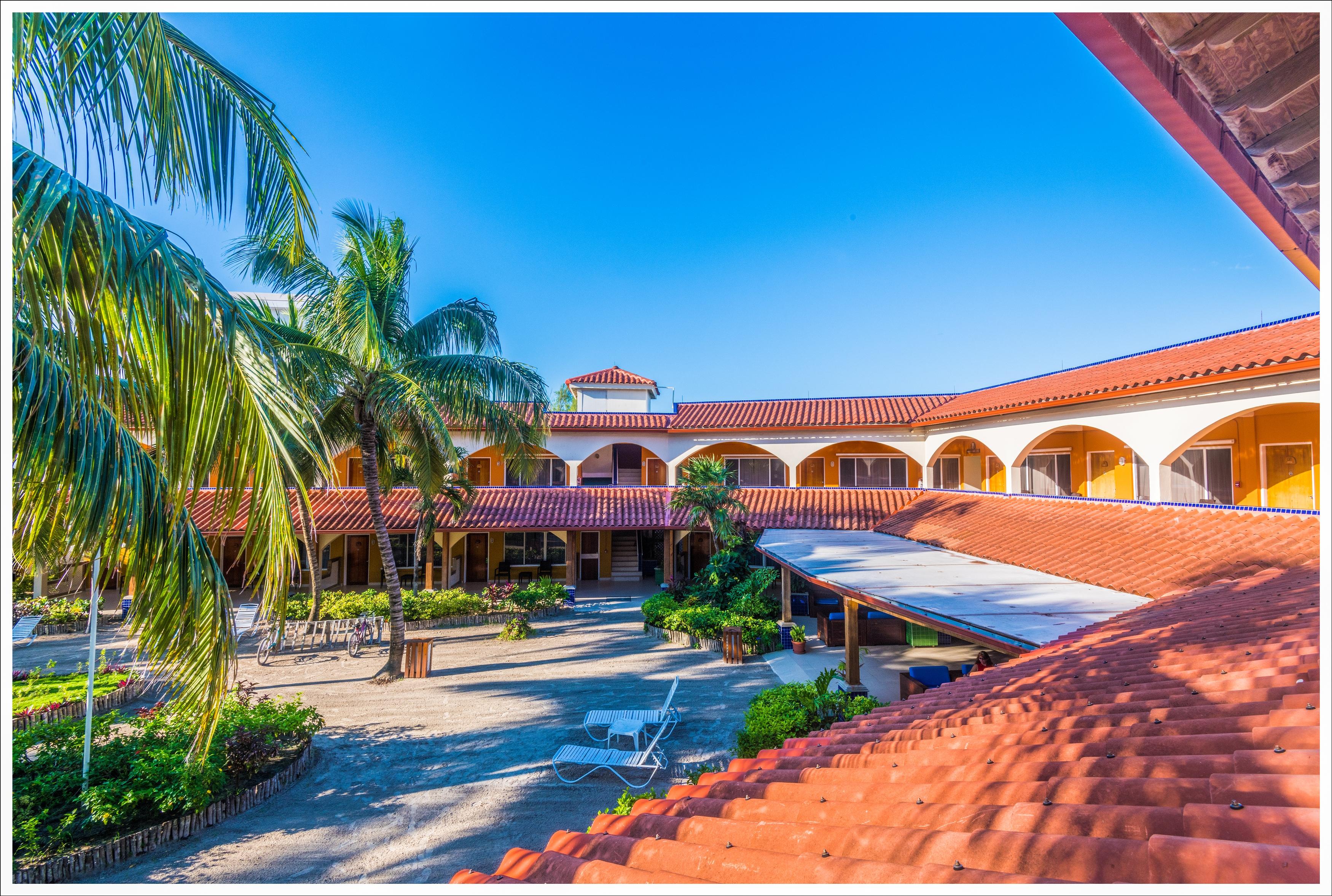 Sunbreeze Hotel San Pedro  Exterior photo